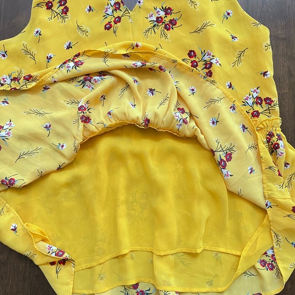 LOFT Yellow Floral V Neck Flowy Top - Picture 3 of 6